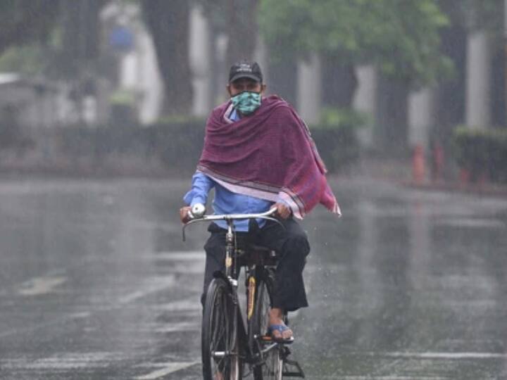 Tamil Nadu rains weather update Chennai Meteorological Department has forecast heavy rains for 5 days in TN Tamil Nadu Weather : தமிழ்நாட்டில் 5 நாட்களுக்கு மழை நீடிக்கும்; 16 மாவட்டங்களில் கனமழைக்கு வாய்ப்பு..!