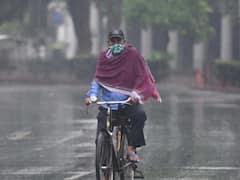 Tamil Nadu Weather : தமிழ்நாட்டில் 5 நாட்களுக்கு மழை நீடிக்கும்; 16 மாவட்டங்களில் கனமழைக்கு வாய்ப்பு..!