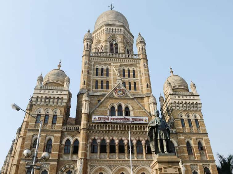 Mumbai school buildings continue to be used as Covid Center, Vaccination Center मुंबईत शाळा सुरू होऊनही शालेय इमारतींचा कोविड सेंटर, लसीकरण केंद्र म्हणून वापर सुरूच!