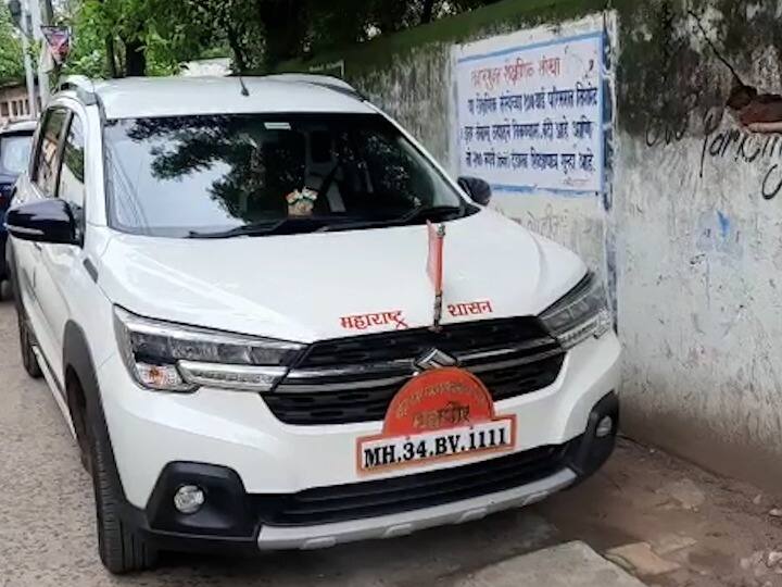 Chandrapur Municipal Corporation wastes Rs. 70 for VIP number for mayor's new car कोरोनाकाळात चंद्रपूर महानगरपालिकेची उधळपट्टी, महापौरांच्या नव्या गाडीला VIP नंबरसाठी हजारोंचा खर्च