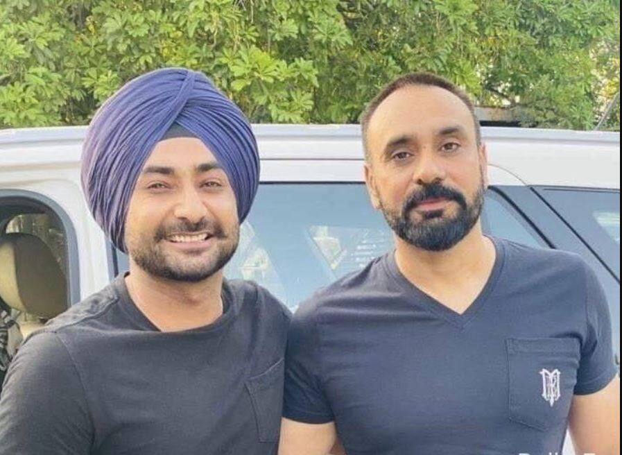 Babbu Mann and Ranjit Bawa return to Singhu border ਸਿੰਘੂ ਬਾਰਡਰ 'ਤੇ ਬੱਬੂ ਮਾਨ ਤੇ ਰਣਜੀਤ ਬਾਵਾ ਮੁੜ ਪਹੁੰਚੇ