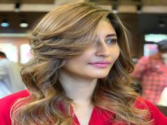 Actress Sunita gogoi pics  : பெண்ணே என் கண்ணே செந்தேனே வா முன்னே - சுனிதா கோகோய் போட்டோஷூட்