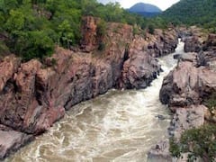 மேகதாது அணை விவகாரம் : தமிழக அரசின் அனைத்துக்கட்சி குழு இன்று டெல்லி பயணம்..!