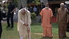 Pm Modi Varanasi Visit: PM मोदी ने लगाया Rudraksh Convention Center में रुद्राक्ष का पौधा