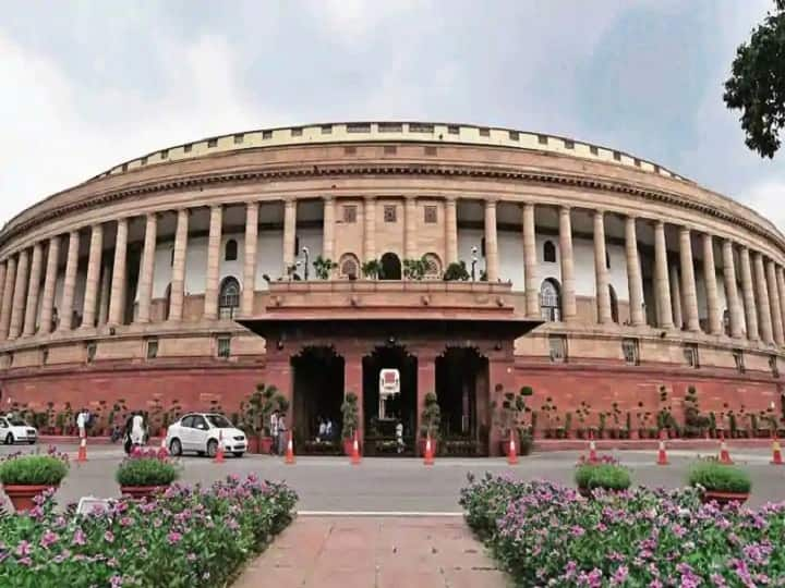 Lok Sabha Secretariat issues letters to MPs Shishir Adhikari Sunil Mandal  and K Raghu Rama Krishna Raju under Anti-Defection Law लोकसभा सचिवालय ने शिशिर अधिकारी समेत तीन सांसदों को भेजा नोटिस, टीएमसी ने की थी दल-बदल कानून उल्लंघन की शिकायत