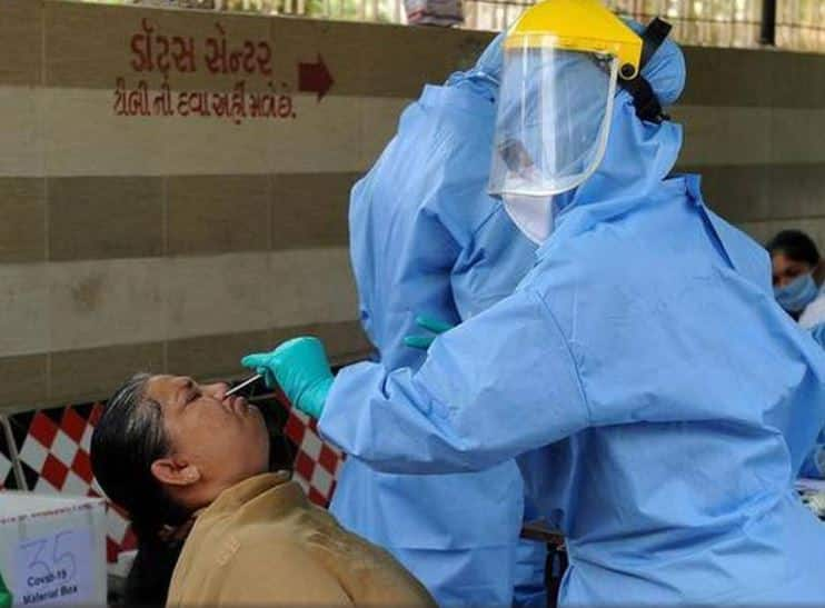 India Coronavirus Updates 38949 new COVID19 cases 40026 recoveries 542 deaths in the last 24 hours Corona Update : गेल्या 24 तासांत देशात कोरोनाचे 38,949 नवे रुग्ण तर 542 जणांचा मृत्यू 