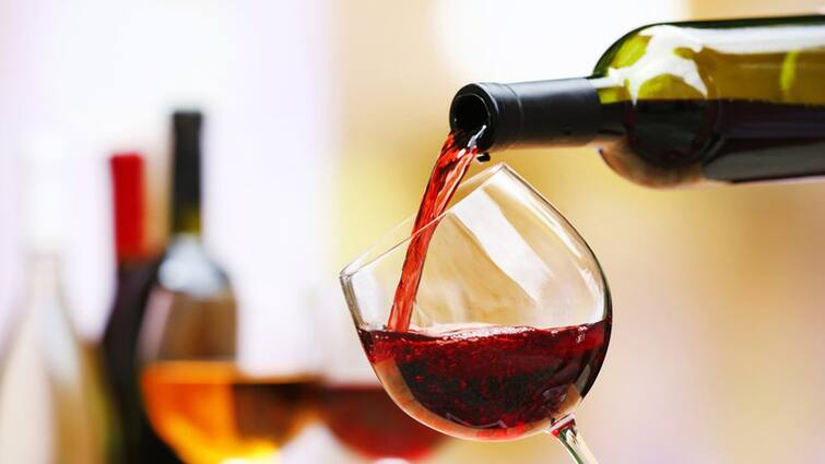 'Heart cure' is hidden in two sips of wine, scientists told the rules and regulations of drinking વાઈનમાં છુપાયેલી છે ‘હૃદયની સારવાર’, વૈજ્ઞાનિકોએ આપ્યા પીવાના નિયમ-કાયદા