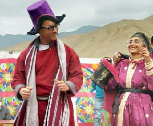 Aamir Khan & Kiran Rao Dance Together Donning Ladakhi Attire On Laal Singh Chaddha Sets Post Divorce Announcement; Video VIRAL Donning Ladakhi Attire Aamir Khan & Kiran Rao Dance Together On Laal Singh Chaddha Sets Post Divorce Announcement; Video VIRAL