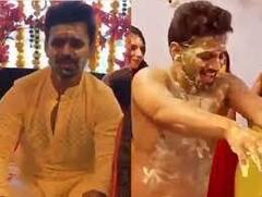 Rahul Vaidya Marriage: ਰਾਹੁਲ ਵੈਦਿਆ ਅਤੇ ਦਿਸ਼ਾ ਪਰਮਾਰ ਦੀ ਮਹਿੰਦੀ ਤੋਂ ਬਾਅਦ ਹਲਦੀ ਸਮਾਗਮ ਦੀਆਂ ਤਸਵੀਰਾਂ ਆਈਆਂ ਸਾਹਮਣੇ