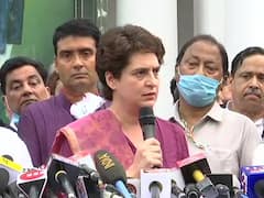 प्रियंका गांधी का बड़ा हमला, कहा- पंचायत चुनाव में हुआ उम्मीदवारों का अपहरण, लोकतंत्र की हत्या कर रही सरकार