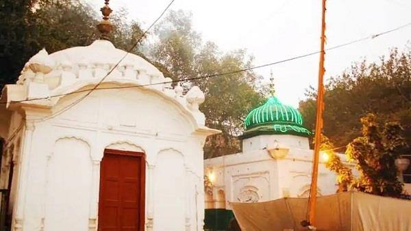 Shaheed Bhai Taroo Singh Gurdwara of Lahore  Sealed, Sikh Devotees to Celebrate Anniversary at another Gurudwara ਲਾਹੌਰ ਦਾ ਸ਼ਹੀਦ ਭਾਈ ਤਾਰੂ ਸਿੰਘ ਗੁਰਦੁਆਰਾ ਸੀਲ, ਸਿੱਖ ਸ਼ਰਧਾਲੂ ਬਰਸੀ ਹੋਰ ਗੁਰੂਘਰ ’ਚ ਮਨਾਉਣਗੇ
