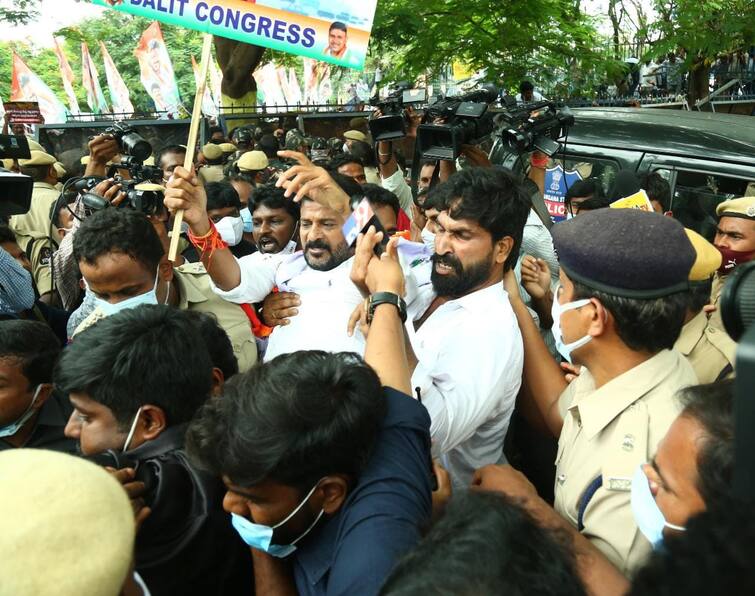 Fuel Price Hikes Protest: Fuel Price Hikes Telangana Congress Leaders Arrested In Hyderabad During Protest Amid Skyrocketing Fuel Prices, Telangana Congress Leaders Arrested For Protesting Against Price Rise