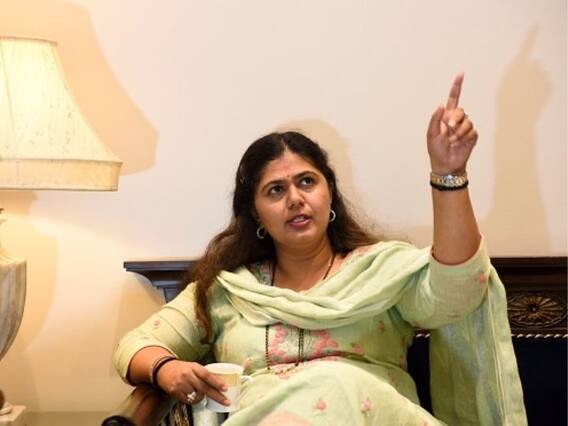Parli Election: परळी नगरपालिका सर्वसामान्य कार्यकर्त्यांच्या जोरावर जिंकू- पंकजा मुंडे Parli Election: परळी नगरपालिका सर्वसामान्य कार्यकर्त्यांच्या जोरावर जिंकू- पंकजा मुंडे
