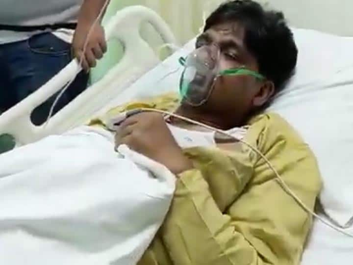 fight between two bjp leader in Ghaziabad during meeting one injured ANN गाजियाबाद: बीजेपी की बैठक में आपस में ही भिड़े दो नेता, जमकर चले लात-घूंसे, अस्पताल में भर्ती