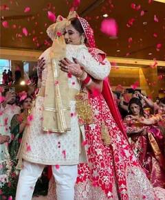 Rahul Disha Wedding Photos: टेलिव्हिजन स्टार राहुल वैद्य आणि दिशा परमार यांच्या विवाहाचे फोटो पाहिले का?