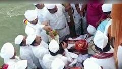 माझा विठ्ठल माझी वारी : भर पावसात तुकाराम महाराजांच्या पालखी सोहळ्यातील उभं रिंगण : Ashadhi Wari