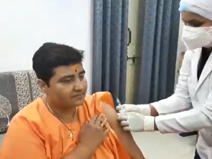 Congress Corners Pragya Thakur For Getting COVID Vaccine At Home, Says 'Modi To Shivraj Went To Hospital' Congress Corners Pragya Thakur For Getting COVID Vaccine At Home, Says 'Modi To Shivraj Went To Hospital'