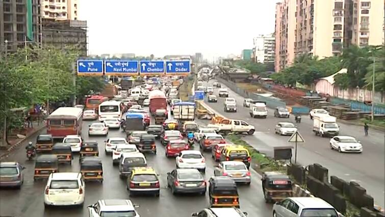Traffic Jam को हिंदी में क्या कहते हैं? जानिए ट्रैफिक से जुड़े अंग्रेजी के कुछ प्रचलित शब्दों की हिंदी
