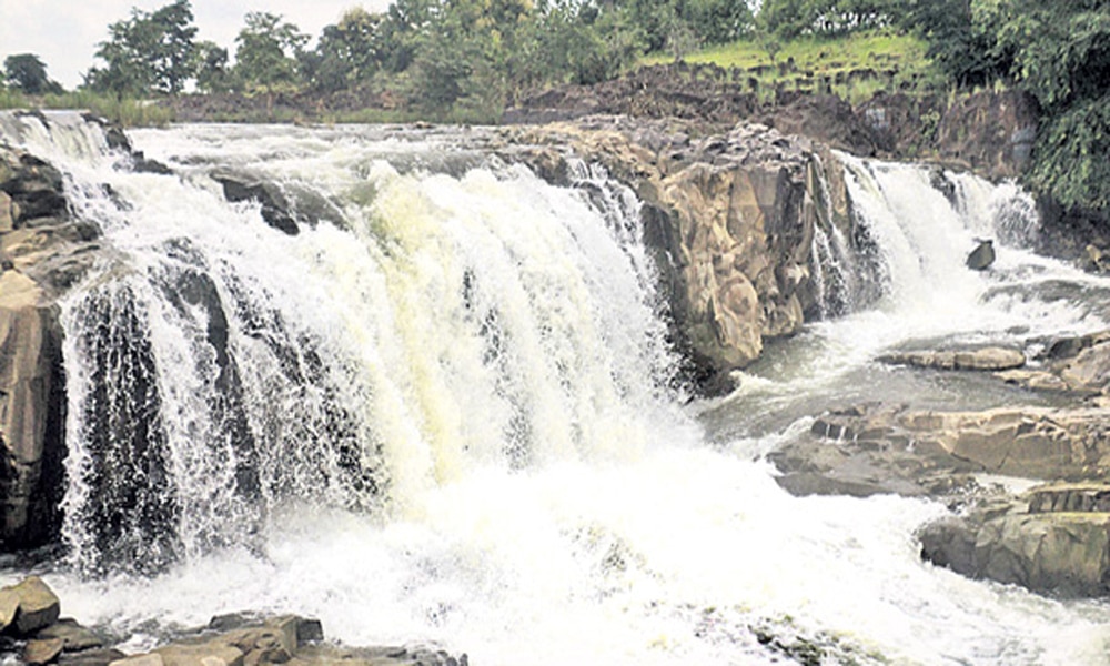 Telangana Waterfalls:ప్రకృతి కాంతకు ఎన్నెన్ని హొయలో....