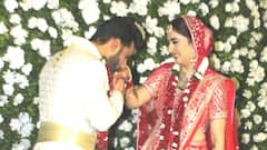 Rahul Disha Wedding Pics: লাল বেনারসিতে দরজা খুলে বেরিয়ে এলেন দিশা, আবেগে ভাসলেন রাহুল