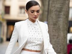 Model and Actress Amy jackson pics : வார்த்தை தேவையில்லை வாழும் காலம் வரை பாவை பார்வை மொழிப் பேசுமே - எமி ஜாக்சன் போட்டோஷூட்