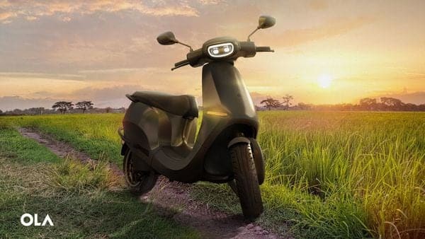 Ola electric scooter bookings: Record 1 lakh pre-launch orders in 24 hours Ola electric scooter : ஒரே நாளில் ஒரு லட்சம் முன்பதிவு - ஒலா எலக்ட்ரிக் ஸ்கூட்டர் சாதனை..!