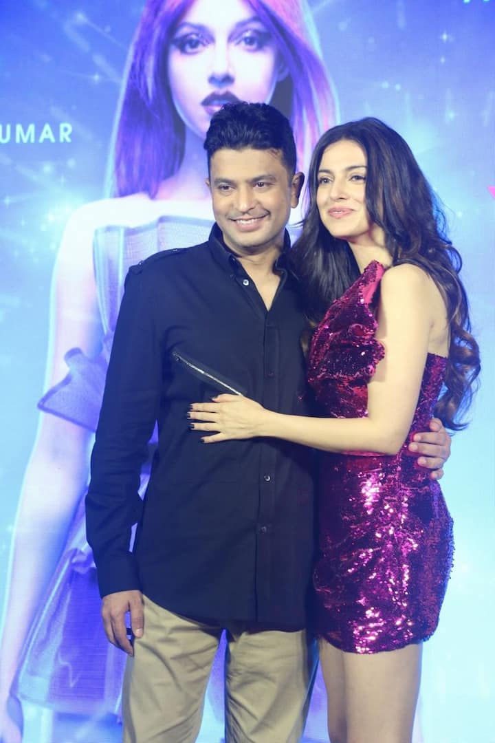 शादी के बाद दिव्या ने एक्टिंग छोड़कर फिल्म मेकिंग सीखना शुरू कर किया. फिर उन्होंने यारियां से अपने निर्देशन की शुरुआत की थी. आज वो एक सफल फिल्म निर्माता, कोरियोग्राफर और एक्ट्रेस हैं.