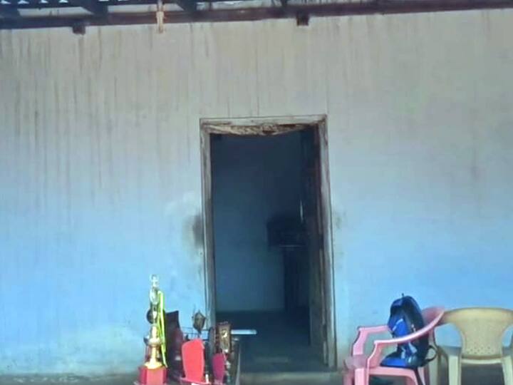 இந்திய கால்பந்து அணியின் கேப்டன்; ஏணி கிடைக்காமல் தேனியில் முடங்கிய பரிதாபம்!