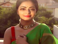 Beautiful Actress Janani: முட்டக்கண்ணு முழி அழகில் குத்தி குத்தி கொன்னவளே - ஜனனி போட்டோஷூட்