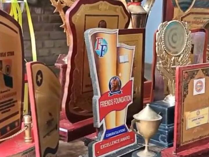 இந்திய கால்பந்து அணியின் கேப்டன்; ஏணி கிடைக்காமல் தேனியில் முடங்கிய பரிதாபம்!