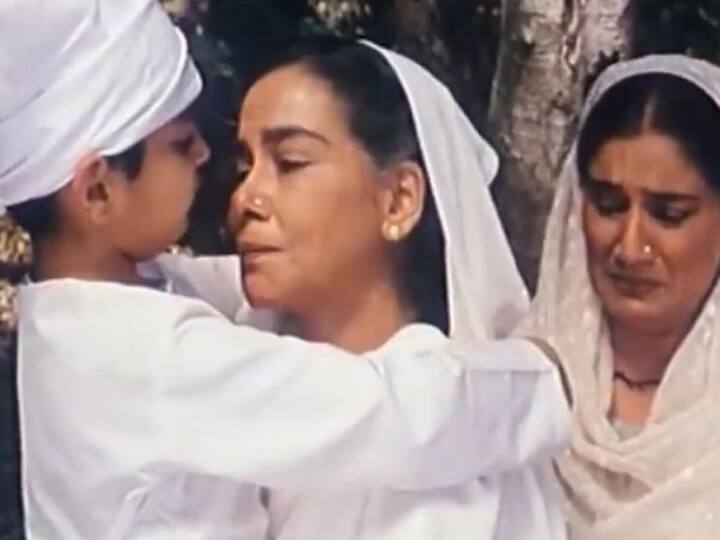 Surekha Sikri' Death: 'Zubeidaa' On-Screen Grandson Parzaan Dastur Remembers Her, Talks About Her Scene With Amrish Puri Surekha Sikri's 'Zubeidaa' On-Screen Grandson Parzaan Dastur Remembers Actress, Talks About Her Scene With Amrish Puri