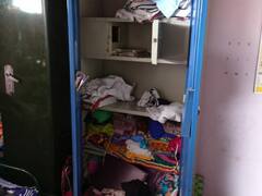 கரூர் : பழைய இரும்பு கடை வியாபாரி வீட்டில் திருட்டு.. திருடனுக்கு வாகாக கிடைத்த சாவி..!