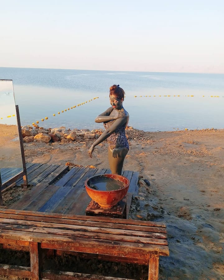 Actress Munmun Dutta aka Babita Ji from ‘Taarak Mehta Ka Ooltah Chashmah’ shared some throwback pictures on her social media where she can be seen taking ‘therapeutic mud bath’ in a monokini. (Image courtesy - @mmoonstar/Instagram)