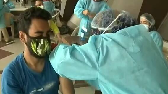 तकनीकी पेंच की वजह से भारत में वैक्सीनेशन की रफ्तार पड़ी धीमी