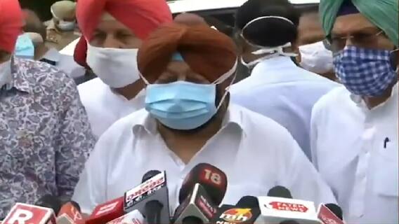 Harish Rawat चंडीगढ़ पहुंचे, Captain Amarinder से कर रहे मुलाकात