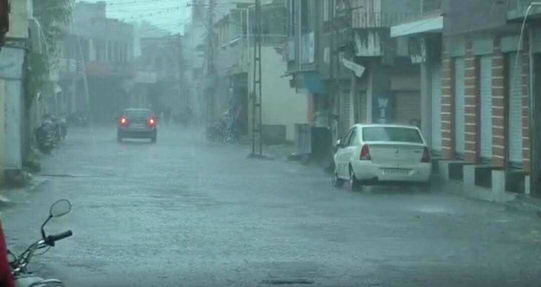 Gujarat Rains: સાંજે 4 વાગ્યા સુધીમાં 29 તાલુકામાં વરસાદ, જાણો ક્યાં પડ્યો સૌથી વધુ વરસાદ Gujarat Rains: 29 taluka receives rainfall till 4 pm check latest details Gujarat Rains: સાંજે 4 વાગ્યા સુધીમાં 29 તાલુકામાં વરસાદ, જાણો ક્યાં પડ્યો સૌથી વધુ વરસાદ