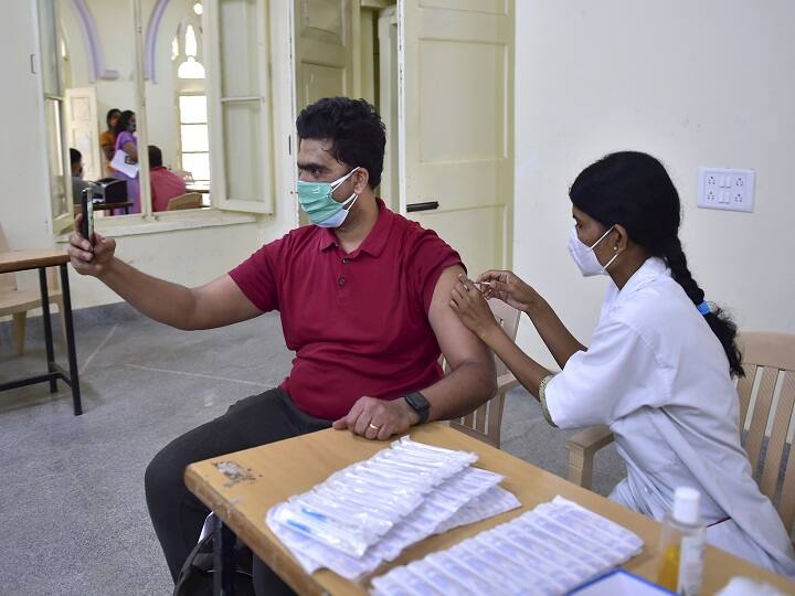 India Completes 6 Months Of Covid Vaccination Campaign, how everyone get vaccine by December Vaccination 6 Months: सुस्त रफ्तार से चल रहा टीकाकरण, दिसंबर तक सबको कैसे लगेगी वैक्सीन?