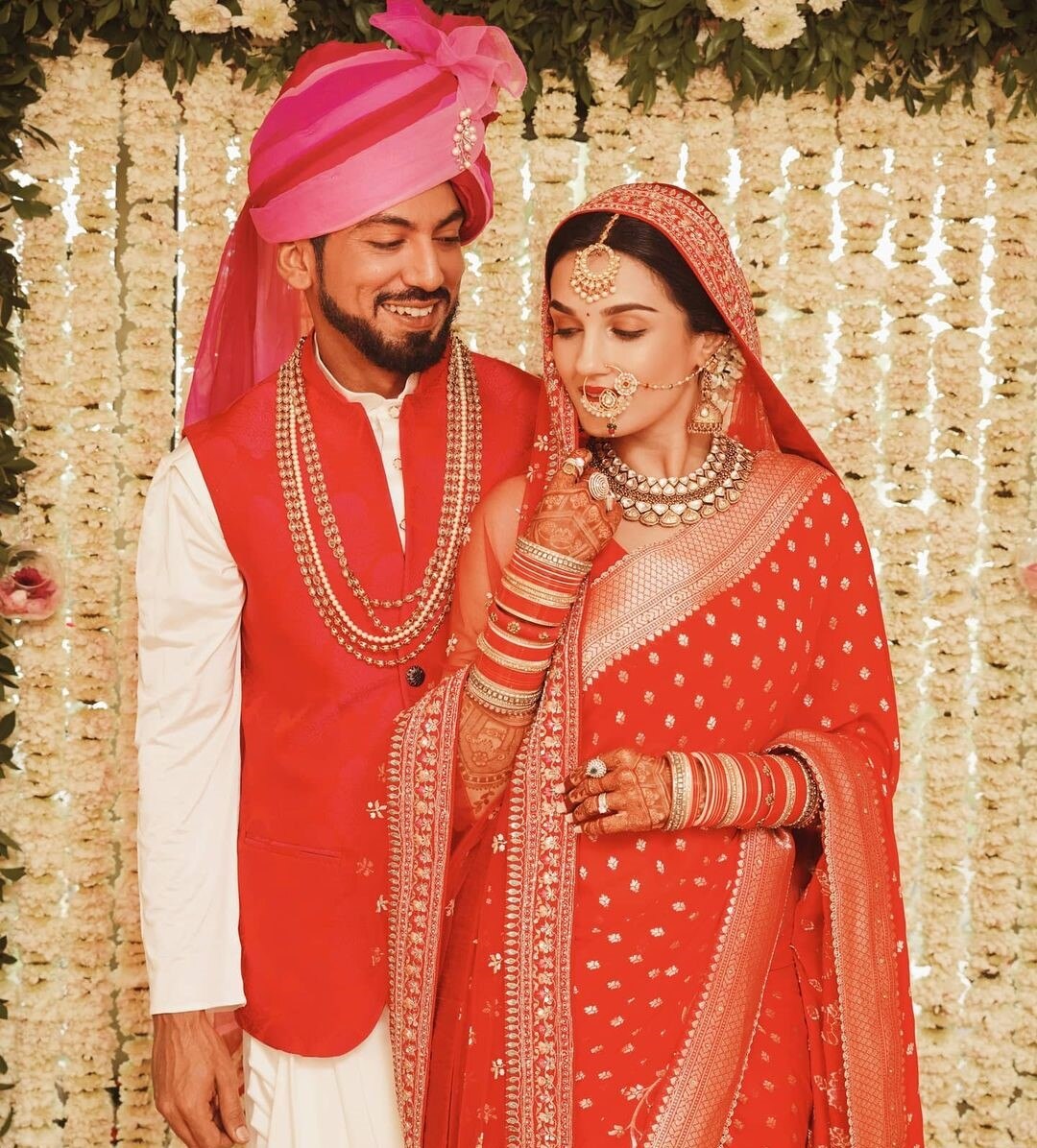Pandya Store' Actress Shiny Doshi Shares Dreamy Unseen PICS With Husband  Lavesh Khairajani From Wedding