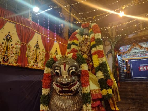 'அன்ன வாகனம், சிம்ம வாகனம், அனுமன் வாகனம் - அழகர்கோவில் ஆடிப்பெருந்திருவிழா ஆல்பம் ! 'அன்ன வாகனம், சிம்ம வாகனம், அனுமன் வாகனம் - அழகர்கோவில் ஆடிப்பெருந்திருவிழா ஆல்பம் !