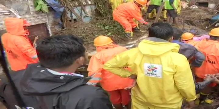 প্রবল বৃষ্টির জেরে চেম্বুরের ভরত নগর অঞ্চলে দেওয়াল চাপা পড়ে মৃত্যু হয় অন্তত ১২ জনের। জানা গিয়েছে, দেওয়াল লাগোয়া কয়েকটি ঝুপড়ি ছিল। সেগুলির ওপরই আচমকা হুড়মুড়িয়ে ভেঙে পড়ে দেওয়ালটি।