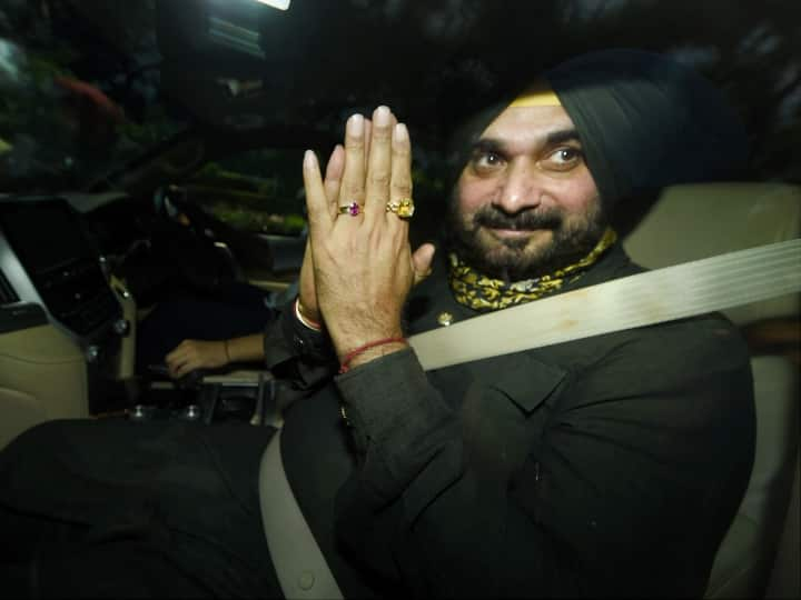 Navjot singh sidhu appointed as punjab congress chief पंजाब कांग्रेस के नए ‘कैप्टन’ बने नवजोत सिंह सिद्धू, प्रदेश अध्यक्ष की कमान मिली