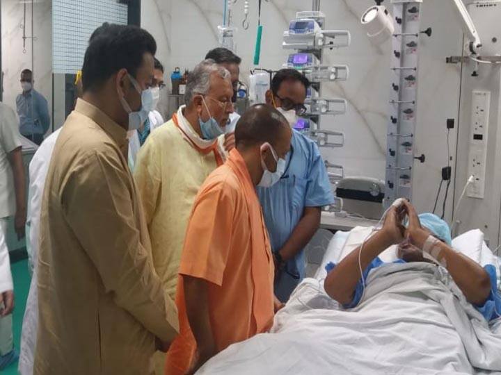 Former CM Kalyan Singh again serious, CM Yogi reached hospital ann यूपी के पूर्व मुख्यमंत्री कल्याण सिंह की तबीयत फिर बिगड़ी, सीएम योगी हालचाल लेने पहुंचे