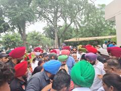 ਨਵਜੋਤ ਸਿੱਧੂ ਪਹੁੰਚੇ ਖੰਨਾ, ਵਿਧਾਇਕ ਤੇ ਰਵਨੀਤ ਬਿੱਟੂ ਦੇ ਭਰਾ ਗੁਰਕੀਰਤ ਕੋਟਲੀ ਨੇ ਕੀਤਾ ਸਵਾਗਤ