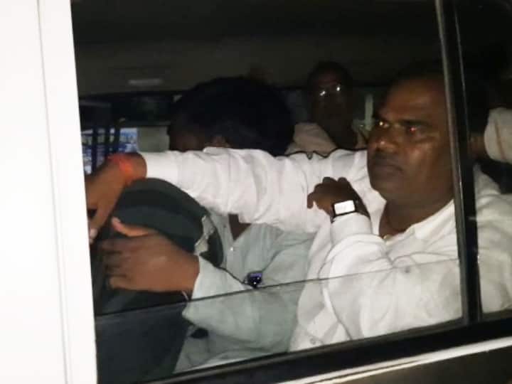 बिहार से बड़ी खबरः 6 मुखिया सहित 19 लोग किए गए गिरफ्तार, रात में हो रही थी ‘शराब पार्टी’