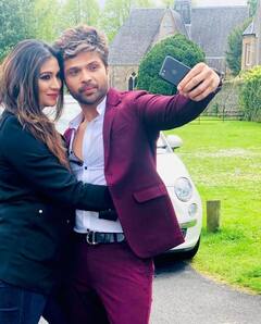Himesh Reshammiyan Penthouse: पत्नी सोनिया कपूर के साथ मुंबई के इस शानदार पेंटहाउस में रहते हैं हिमेश रेशमिया, देखिए Inside Pics