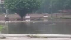 સંઘપ્રદેશ દમણમાં વીજળીના કડાકા સાથે ધોધમાર વરસાદ નોંધાયો,રસ્તાઓ પાણી પાણી