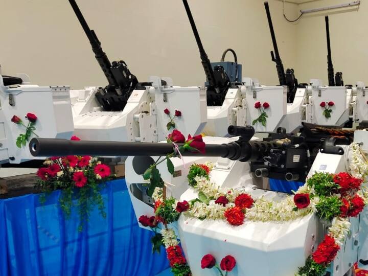 OFB HANDS OVER HEAVY REMOTE MACHINE GUNS TO NAVY AND COAST GUARD ANN OFB ने इजरायल की मदद से 25 हेवी मशीन गन बनाकर नौसेना और कोस्टगार्ड को सौंपी | जानें खासियत