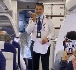 BJP MP Rajiv Pratap Rudy shared the video during the flight संसदीय समिति के सदस्यों के पायलट बने राजीव प्रताप रूडी, मनोज तिवारी की बेटी के लिए बजवायीं तालियां