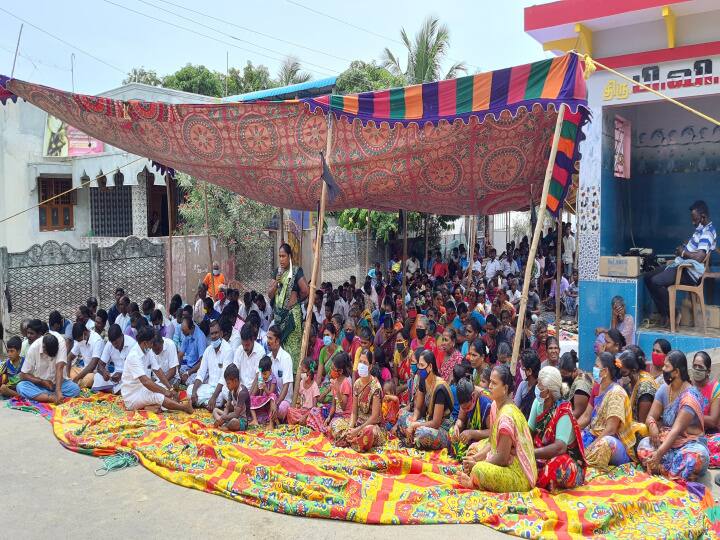 மயிலாடுதுறை: ’சுருக்கு மடி வலைக்கு அனுமதி வேண்டும்’ : 21 கிராம மீனவர்கள் தொடர் போராட்டம்..!