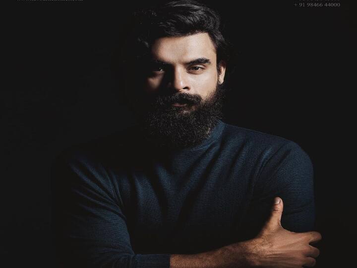 மாடலாக அறிமுகமான டோவினோ தாம்ஸ், இப்போது திரைப்படங்களில் நடித்து வருகிறார்.